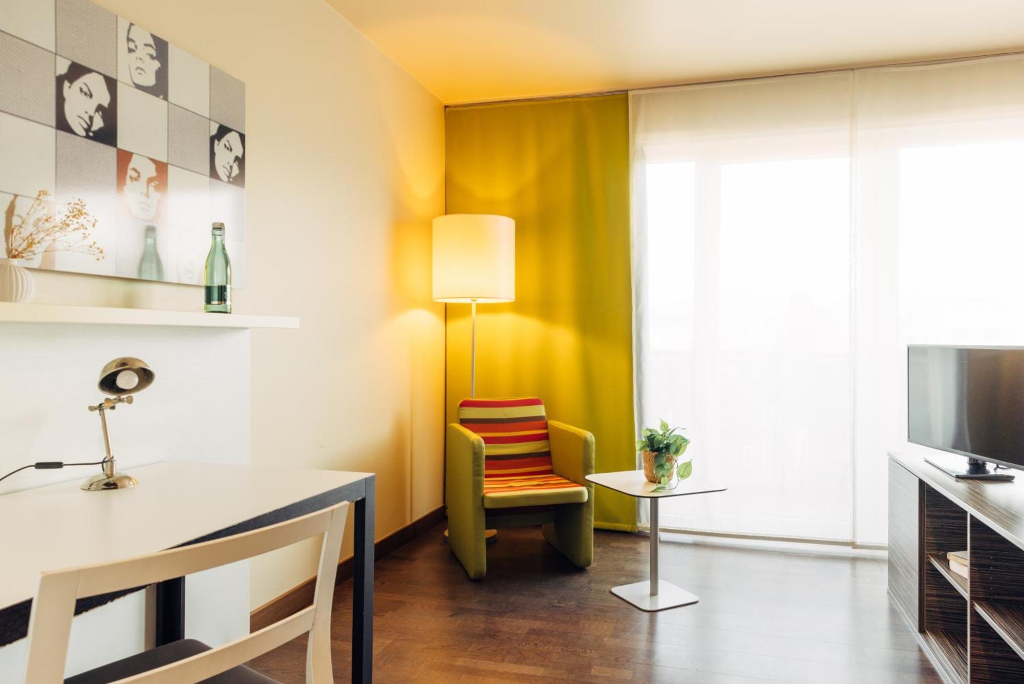 Harry'S Home Hart Bei Graz Hotel & Apartments Exterior foto
