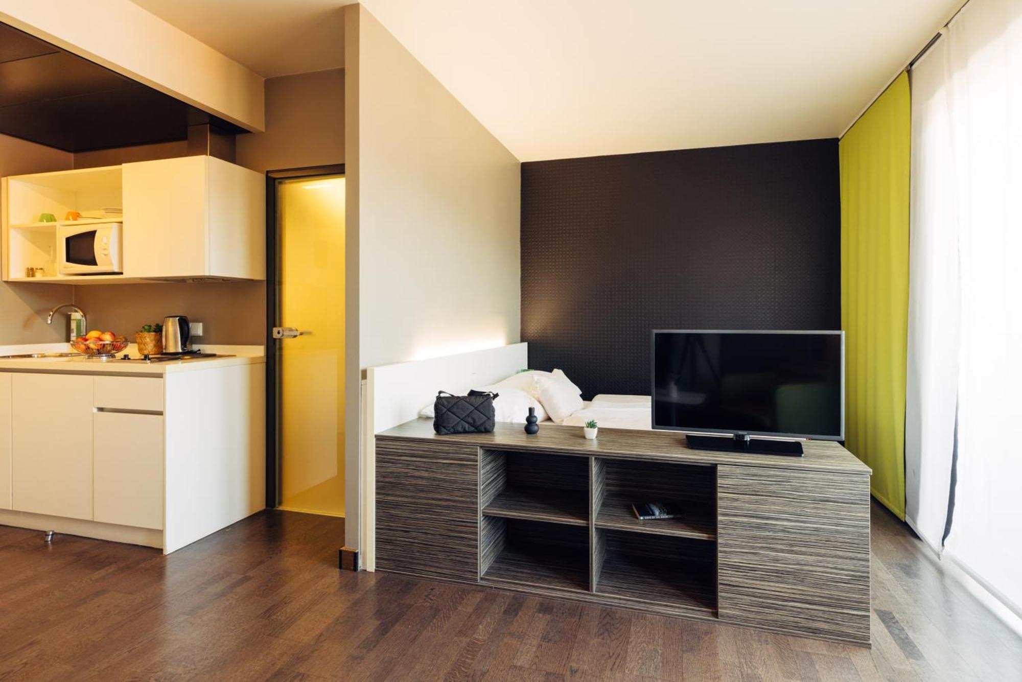 Harry'S Home Hart Bei Graz Hotel & Apartments Exterior foto